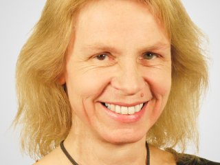 Dr. Birgit Cramer